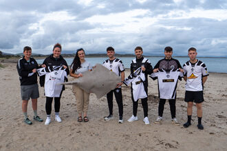 CPD Pwllheli FC and Project SIARC holding sponsored football shirt
