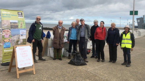 Beach Clean Volunteers