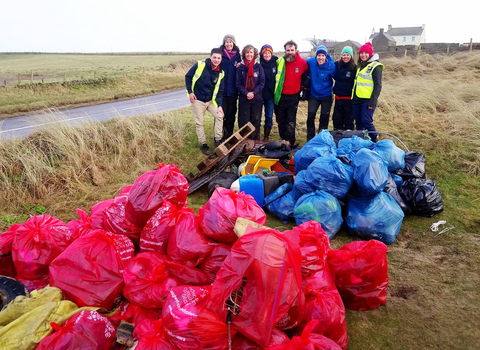 Plast Off 2018_Beach clean